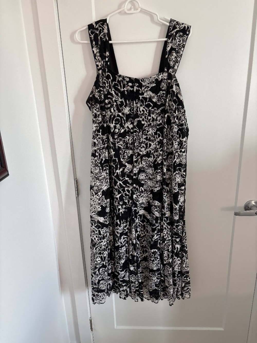 Laura Plus lace dress